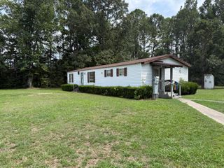 1097 Bethera Road, Bonneau, SC 29431