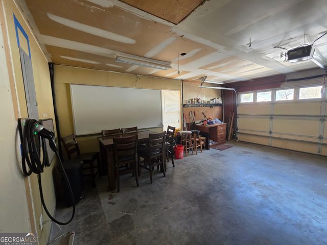 520 Cornwallis Way, Fayetteville, GA 30214