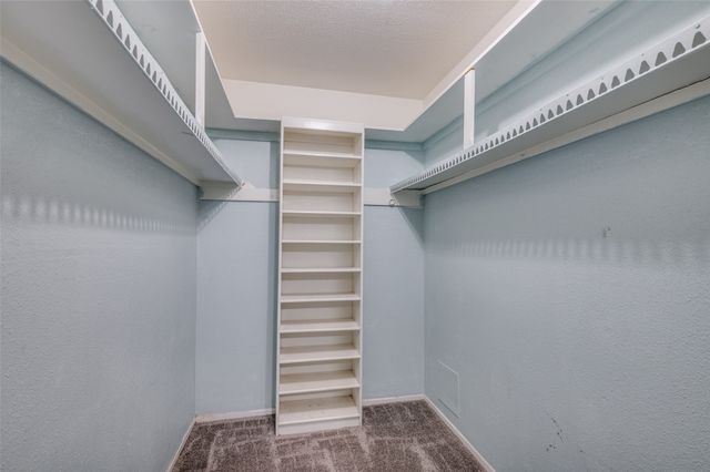 82 E Mountain Creek Drive E 19, Grand Prairie, TX 75052