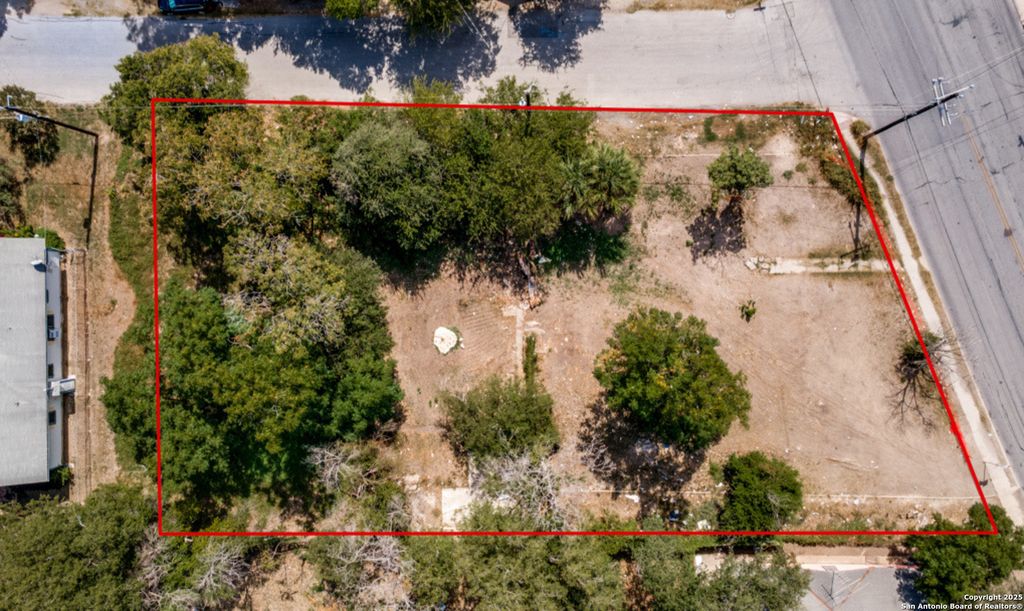 1322 Roosevelt, San Antonio, TX 78210