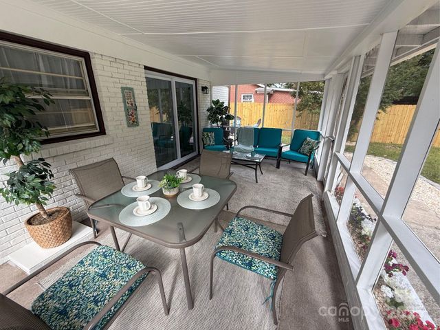 2213 Milton Road, Charlotte, NC 28215