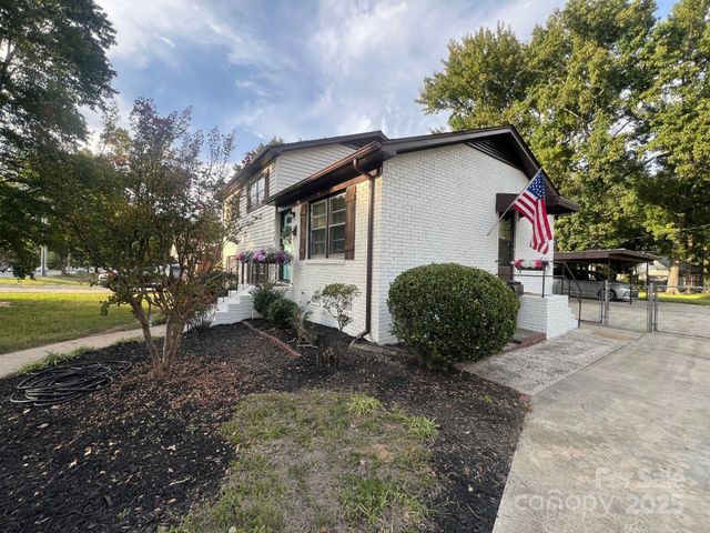 2213 Milton Road, Charlotte, NC 28215