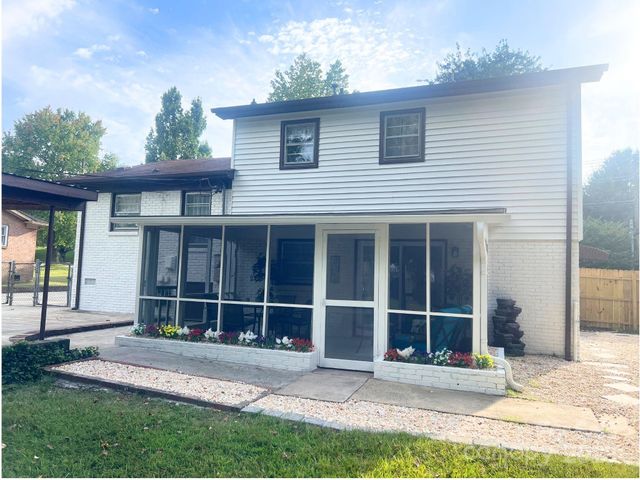 2213 Milton Road, Charlotte, NC 28215