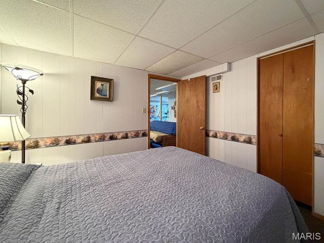 14274 S Lake Drive, De Soto, MO 63020