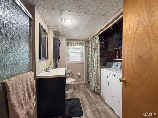 14274 S Lake Drive, De Soto, MO 63020