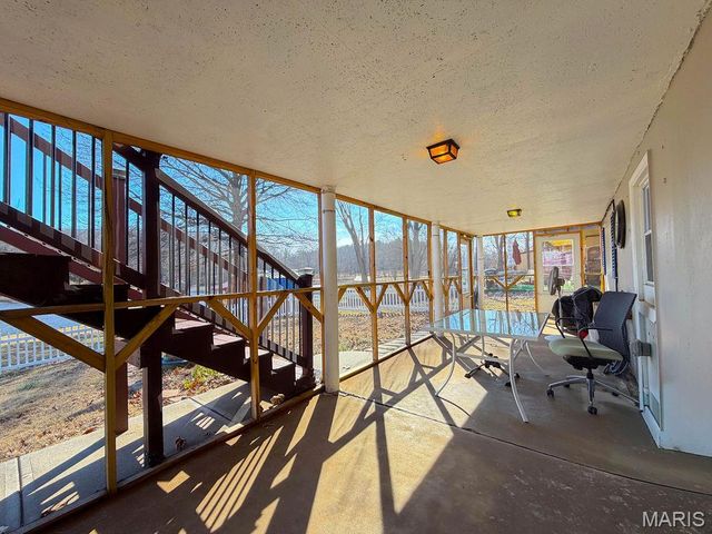 14274 S Lake Drive, De Soto, MO 63020