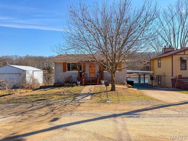 14274 S Lake Drive, De Soto, MO 63020