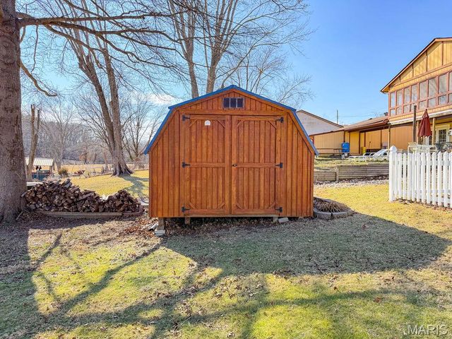 14274 S Lake Drive, De Soto, MO 63020