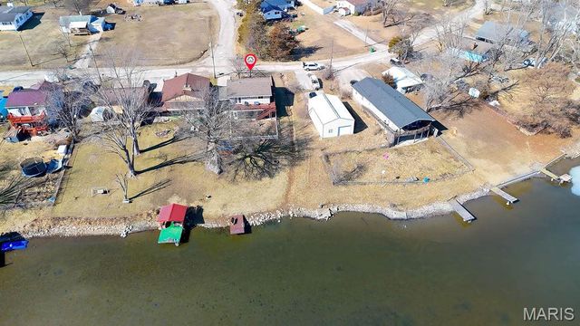 14274 S Lake Drive, De Soto, MO 63020