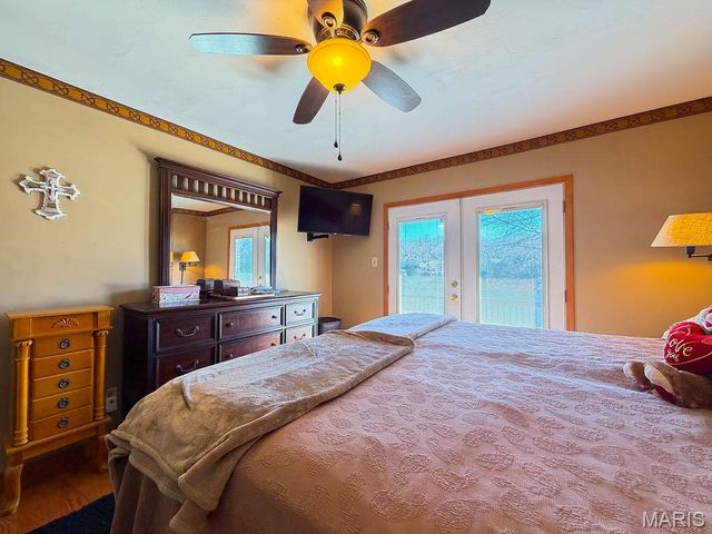 14274 S Lake Drive, De Soto, MO 63020