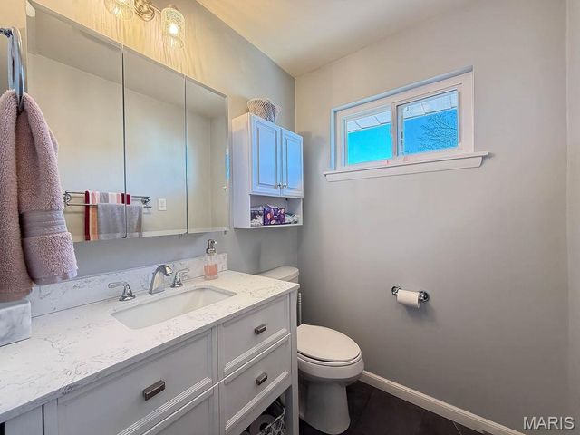 14274 S Lake Drive, De Soto, MO 63020