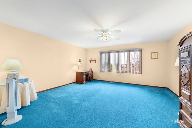 1354 W Byron Avenue D, Addison, IL 60101