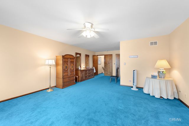 1354 W Byron Avenue D, Addison, IL 60101