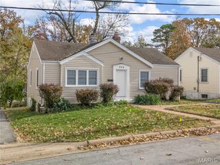 524 Couch Avenue, Kirkwood, MO 63122