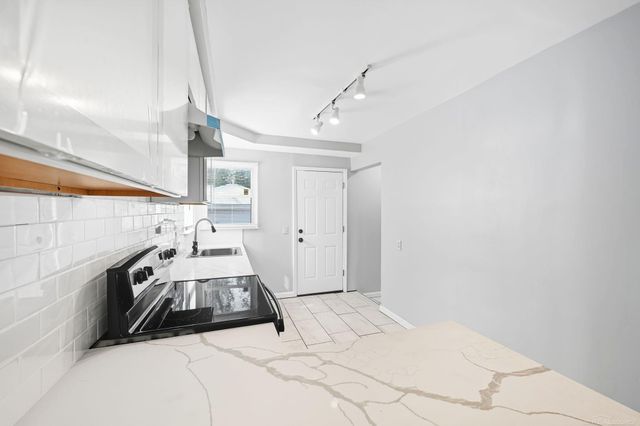 19947 Heyden Street, Detroit, MI 48219