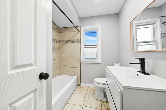 19947 Heyden Street, Detroit, MI 48219