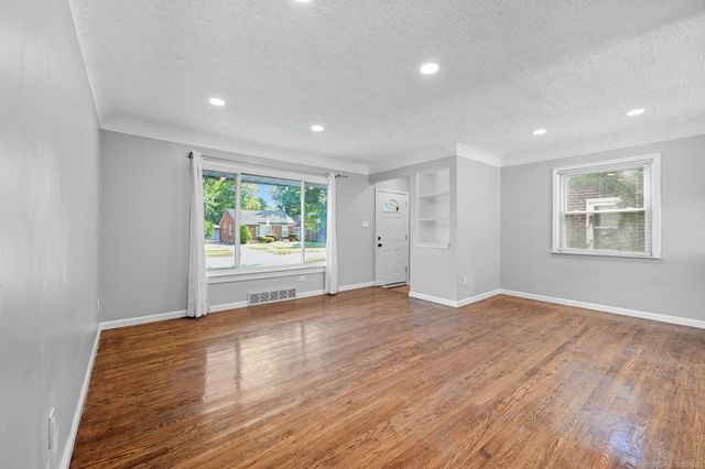 19947 Heyden Street, Detroit, MI 48219