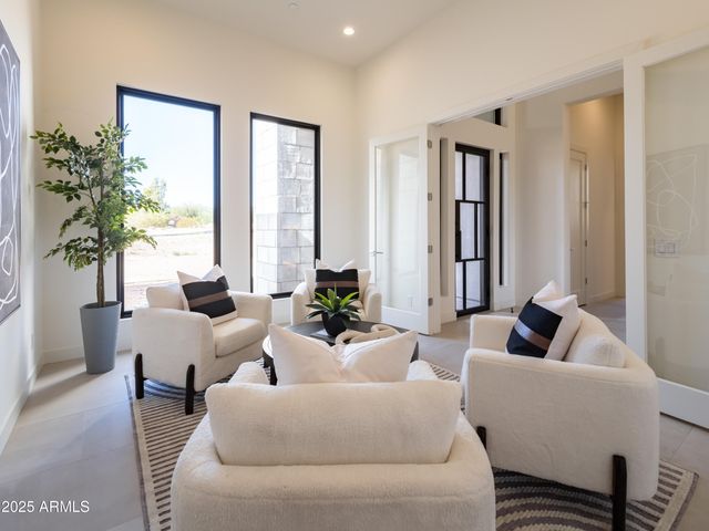 35065 N 83rd Place, Scottsdale, AZ 85266