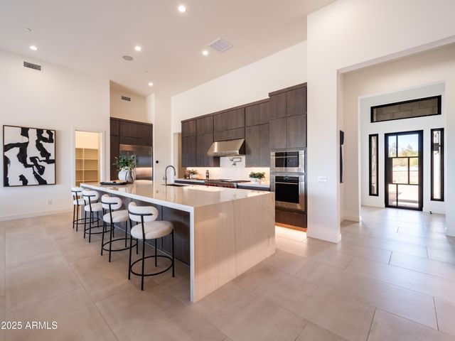 35065 N 83rd Place, Scottsdale, AZ 85266