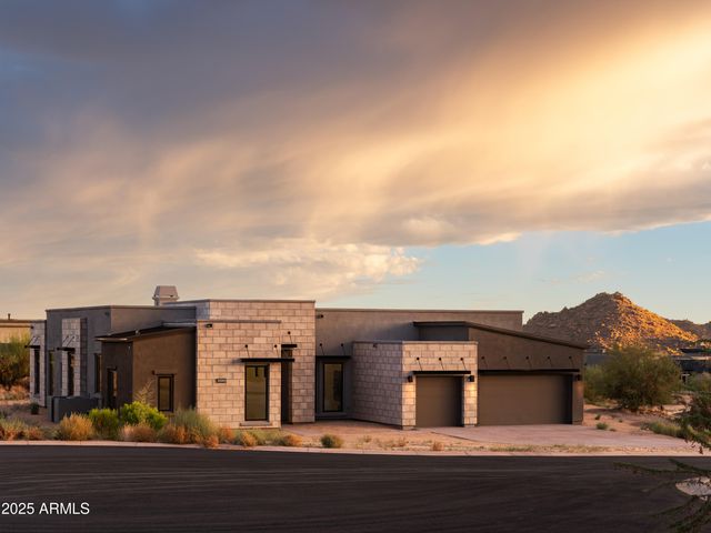 35065 N 83rd Place, Scottsdale, AZ 85266