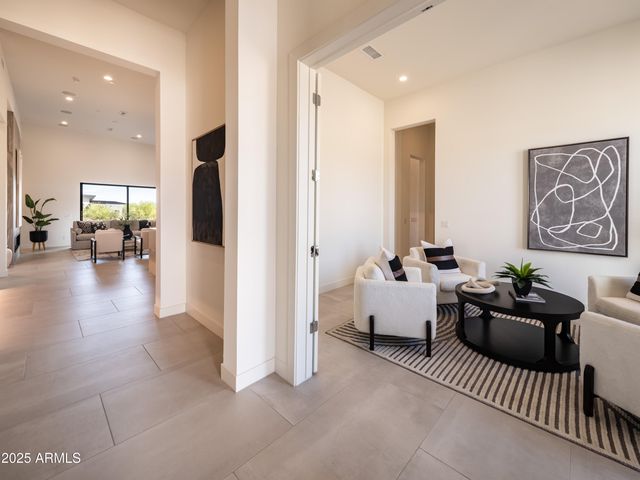 35065 N 83rd Place, Scottsdale, AZ 85266