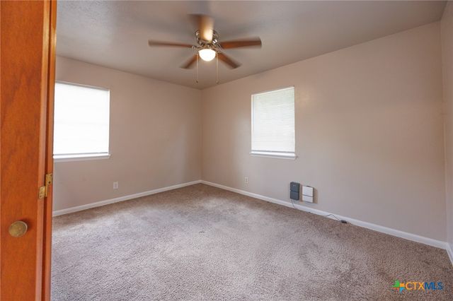 703 W Avenue F, Copperas Cove, TX 76522