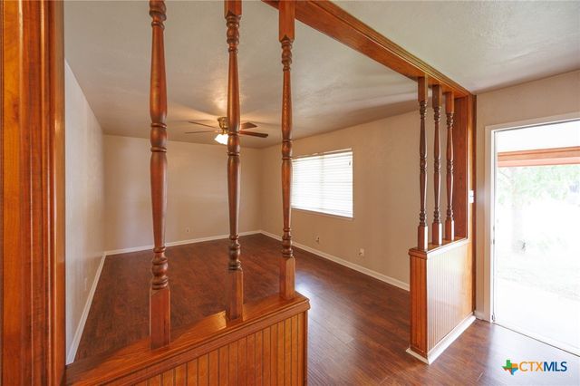 703 W Avenue F, Copperas Cove, TX 76522
