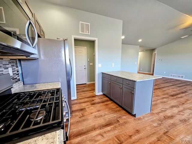 3133 W 18th St, Pueblo, CO 81003