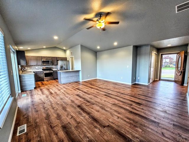 3133 W 18th St, Pueblo, CO 81003