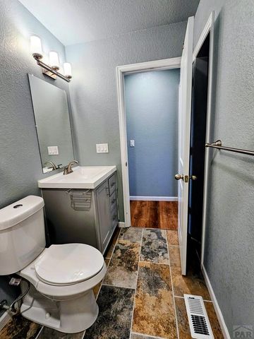 3133 W 18th St, Pueblo, CO 81003