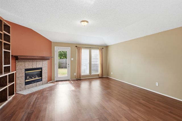 640 Canyon Place, Desoto, TX 75115