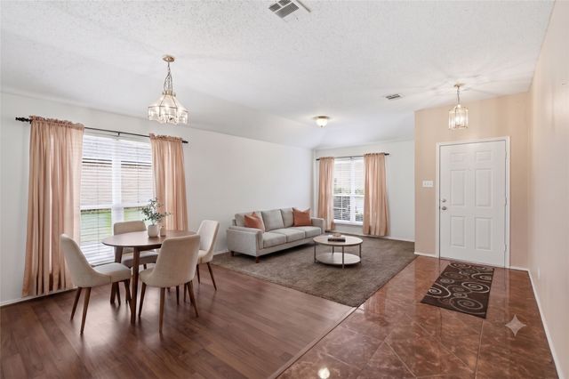 640 Canyon Place, Desoto, TX 75115