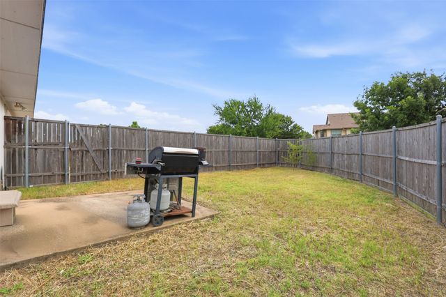 640 Canyon Place, Desoto, TX 75115