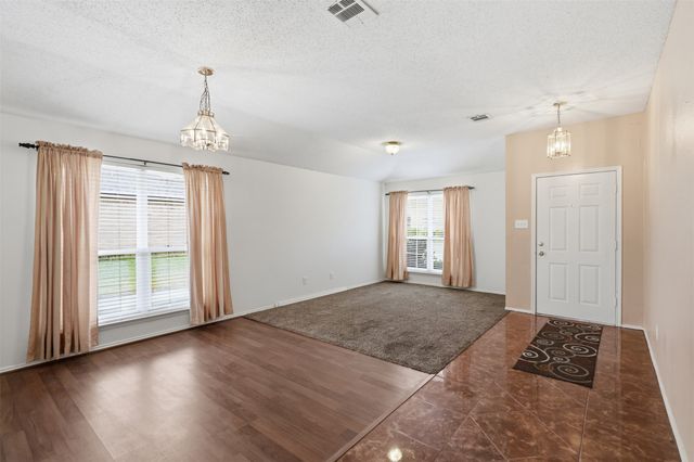 640 Canyon Place, Desoto, TX 75115