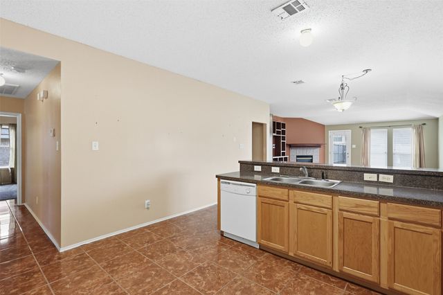 640 Canyon Place, Desoto, TX 75115