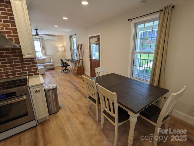 29 Woodrow Avenue 1, Asheville, NC 28801
