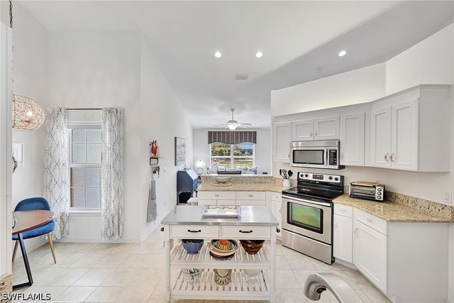 5932 Sand Wedge LN 1706, Naples, FL 34110