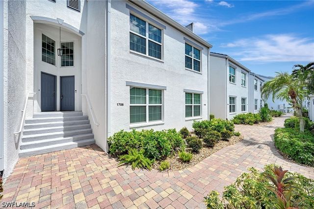 5932 Sand Wedge LN 1706, Naples, FL 34110