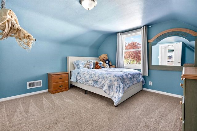 1236 E GLENDALE AVENUE, Appleton, WI 54911