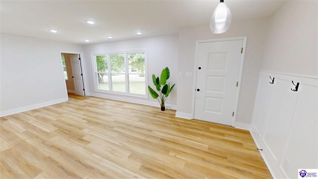 301 Edgewood Avenue, Elizabethtown, KY 42701