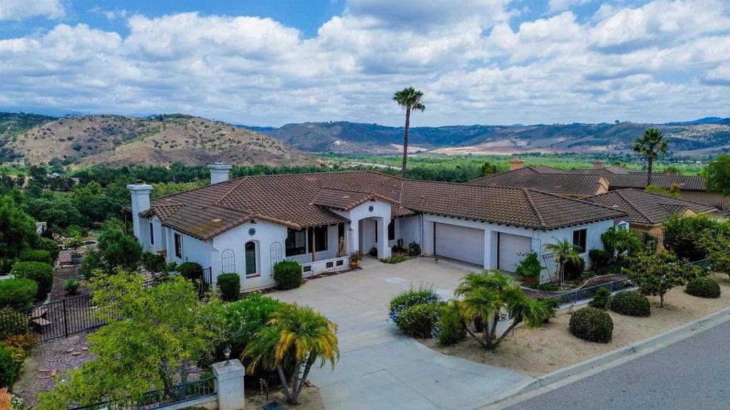 3862 Flowerwood Lane, Fallbrook, CA 92028 — exterior