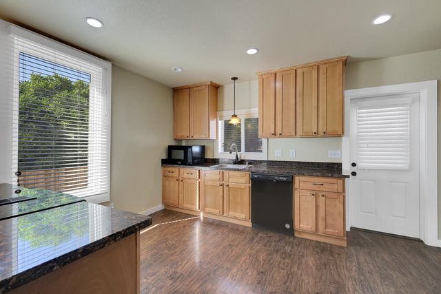 528 Clay St, Colusa, CA 95932