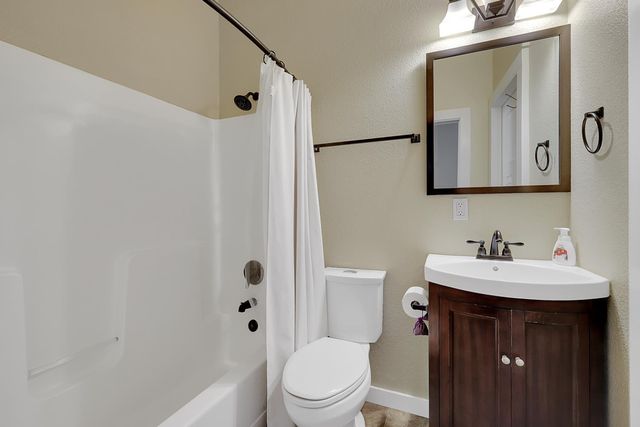 528 Clay St, Colusa, CA 95932