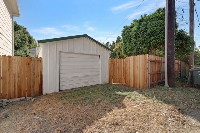 528 Clay St, Colusa, CA 95932
