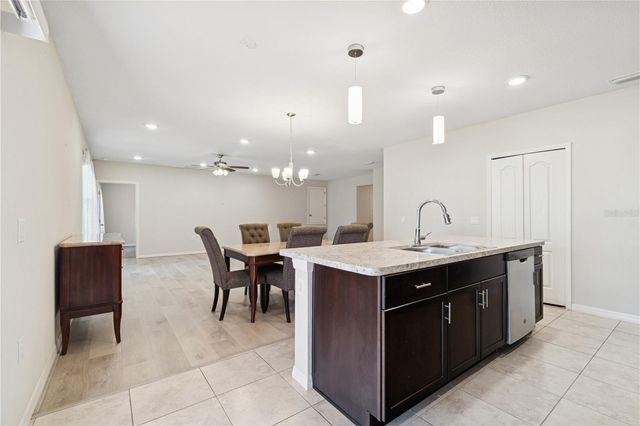 920 NW 253 DRIVE, Newberry, FL 32669