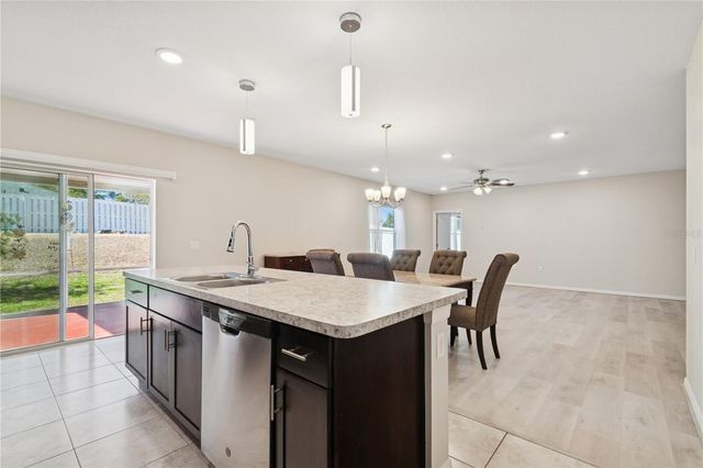 920 NW 253 DRIVE, Newberry, FL 32669