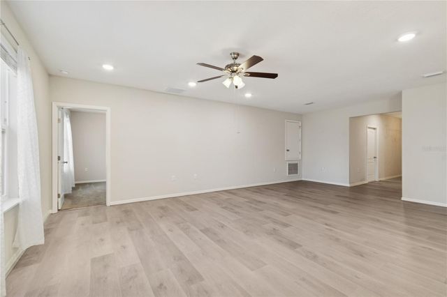 920 NW 253 DRIVE, Newberry, FL 32669