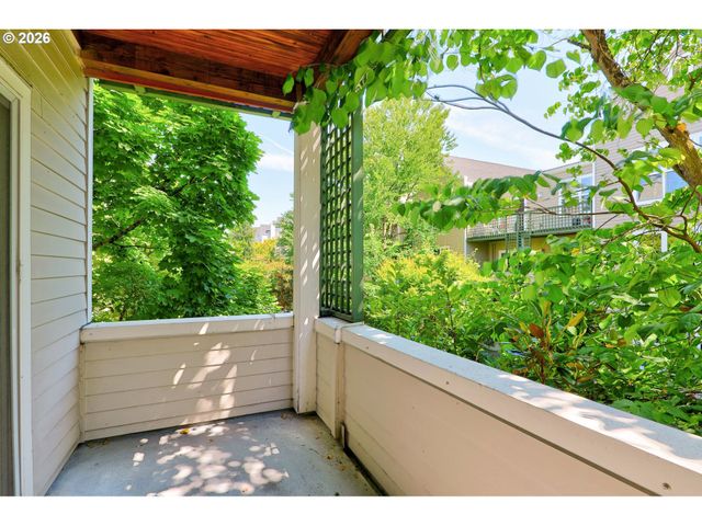 1710 S HARBOR Way C-307, Portland, OR 97201