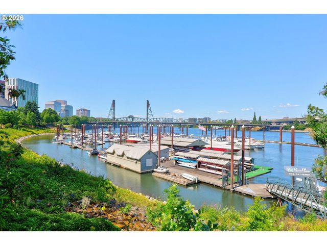 1710 S HARBOR Way C-307, Portland, OR 97201