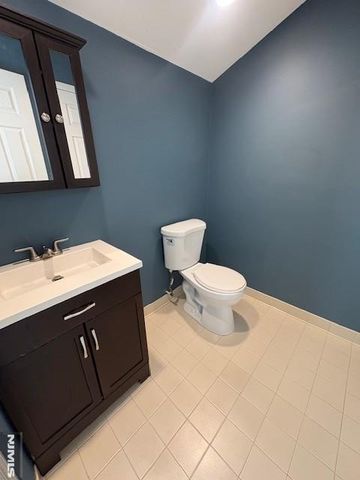 231 Cambridge Drive, Ramsey, NJ 07446